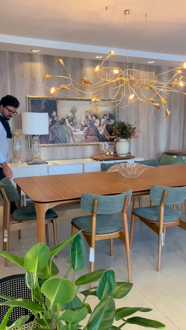 Como escolher a mesa de jantar certa para a sala de estar moderna.