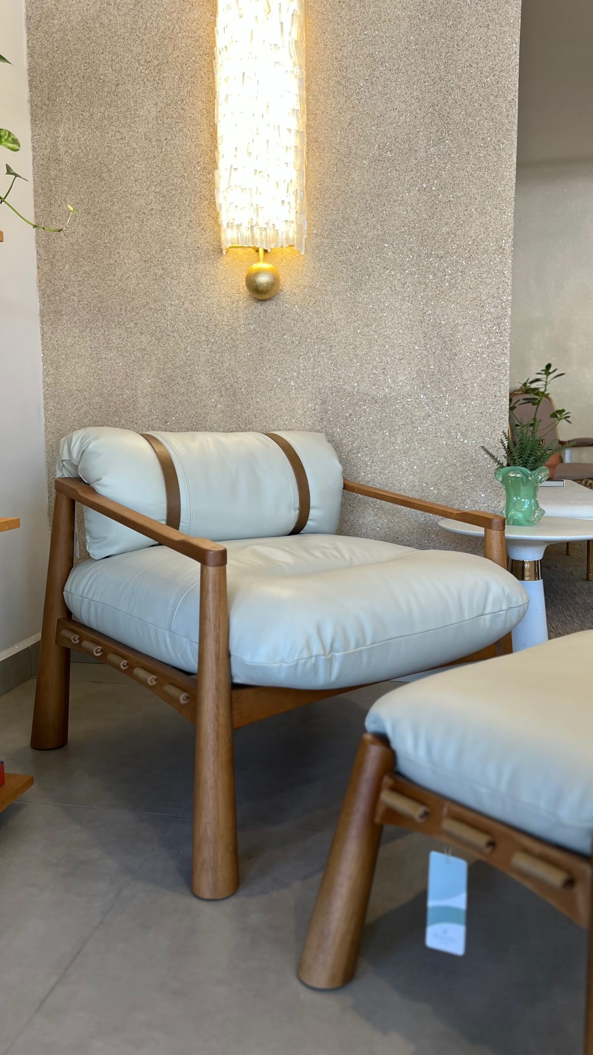 Como escolher a melhor poltrona para sala de estar de acordo com o estilo do ambiente.