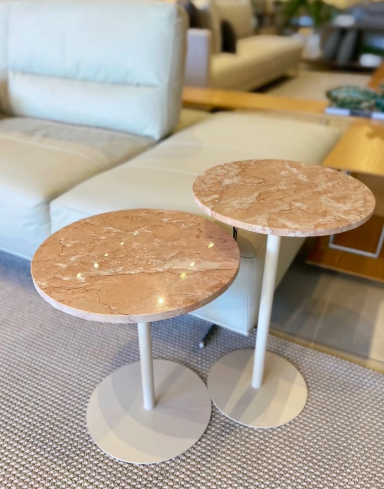 Como escolher a melhor mesinha lateral para a sala.