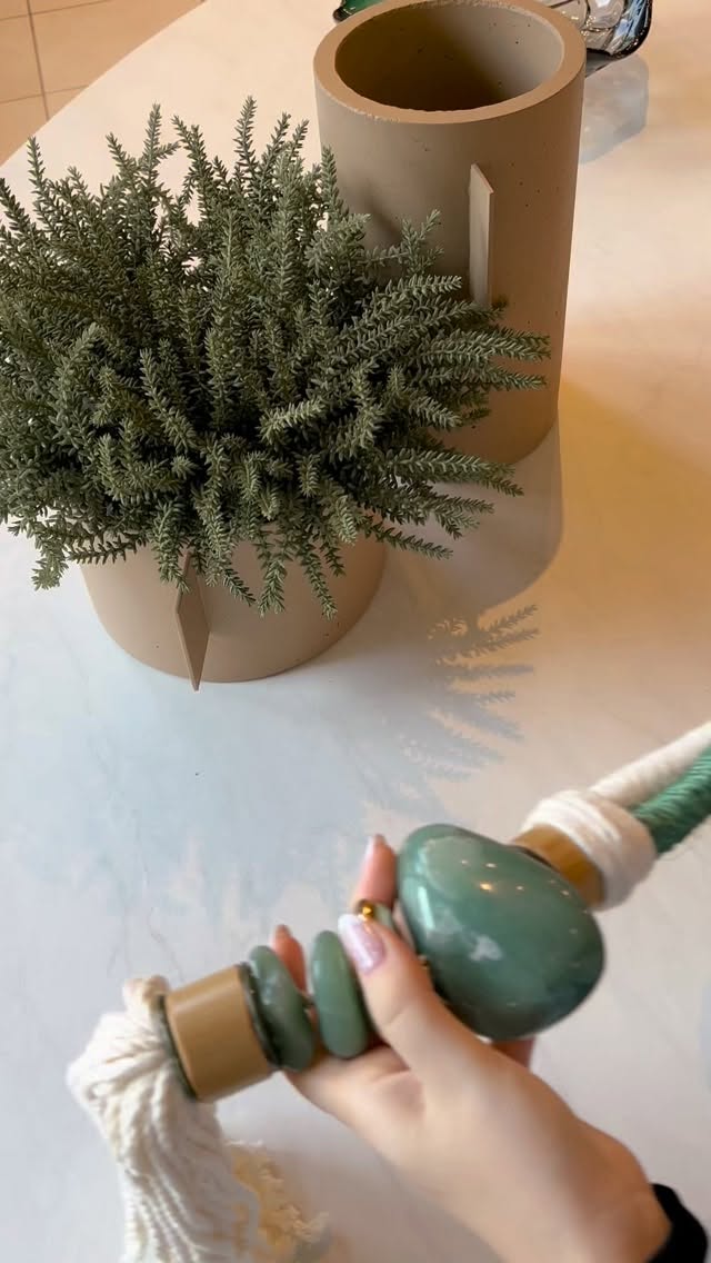 Como escolher um colar decorativo para mesa de jantar sofisticado.
