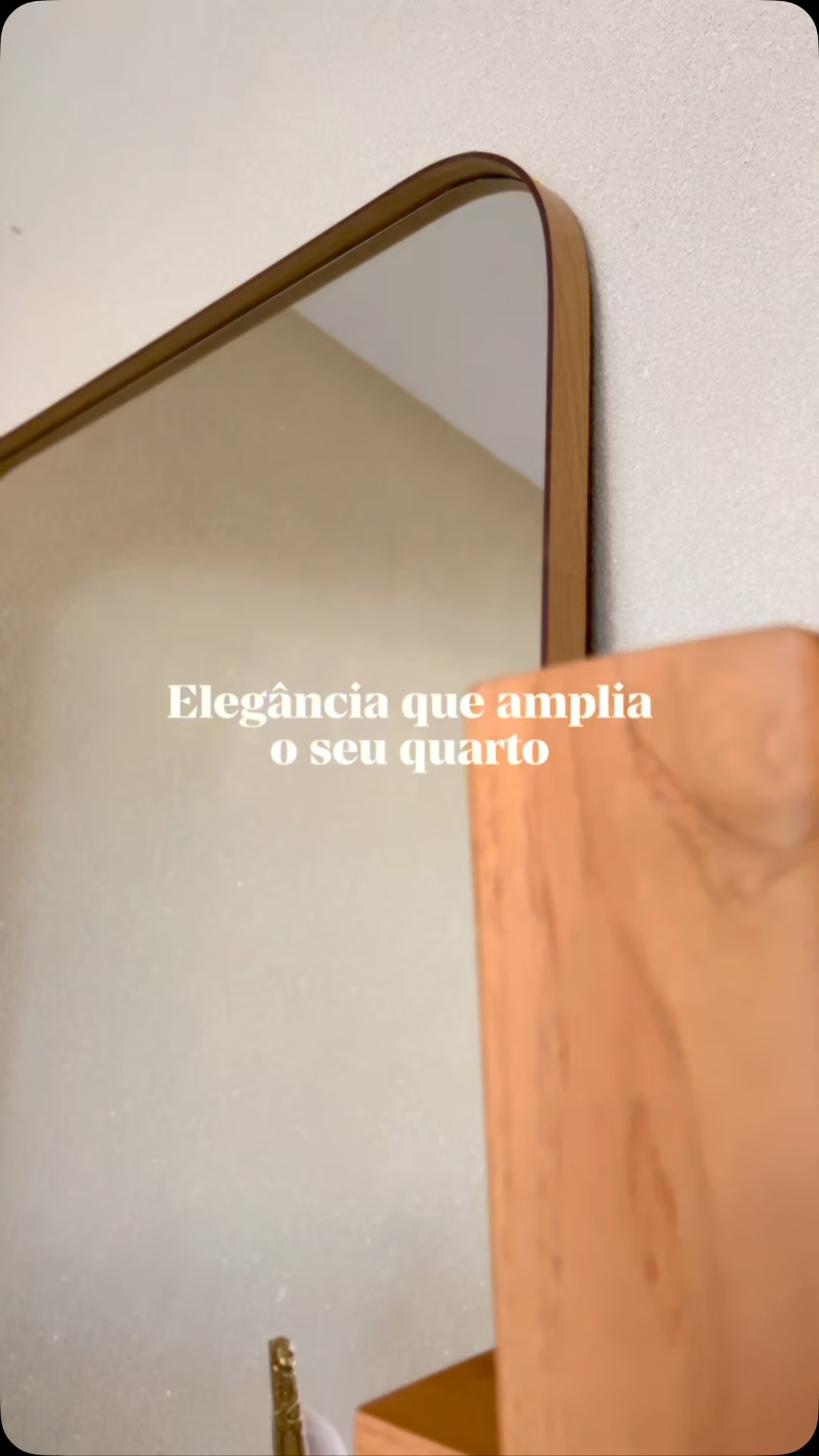Como escolher espelhos para quartos com design de alto padrão.