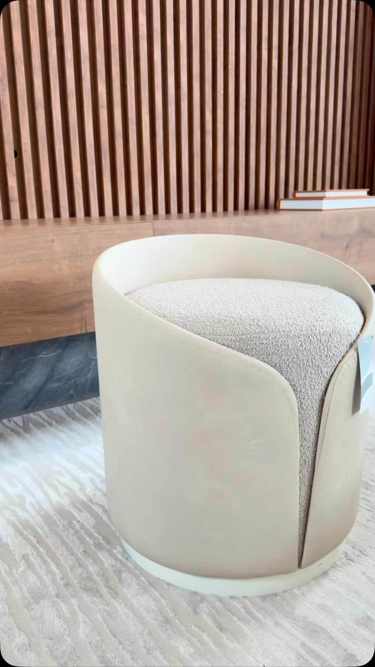 Como escolher o melhor puff para a decoração da sala de estar.
