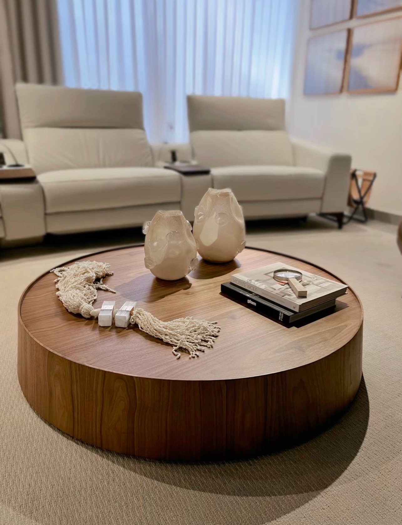 Como escolher uma mesa de centro para decoração de sala de cinema