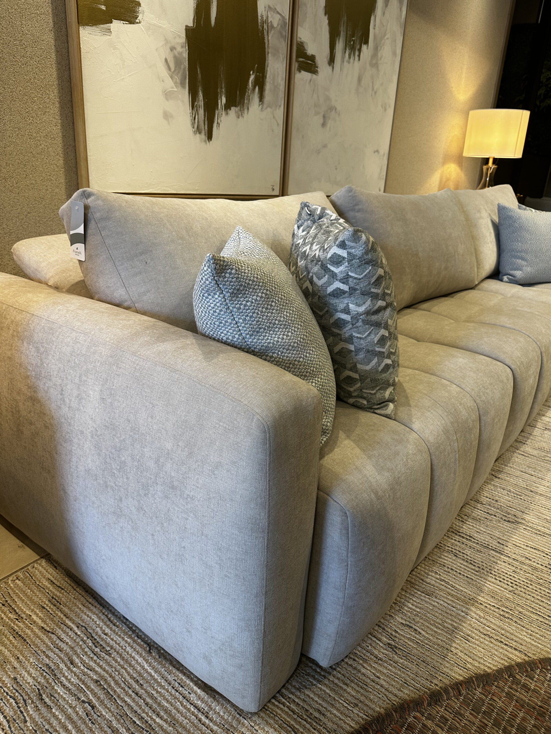 Sofá automatizado — Sofá Living — Fratelli House Maringá