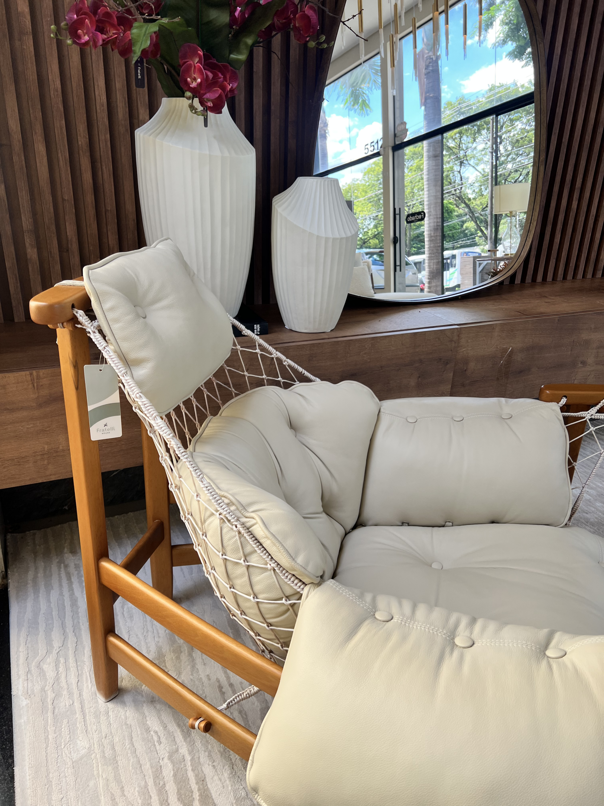 Poltrona com puff — foto 3