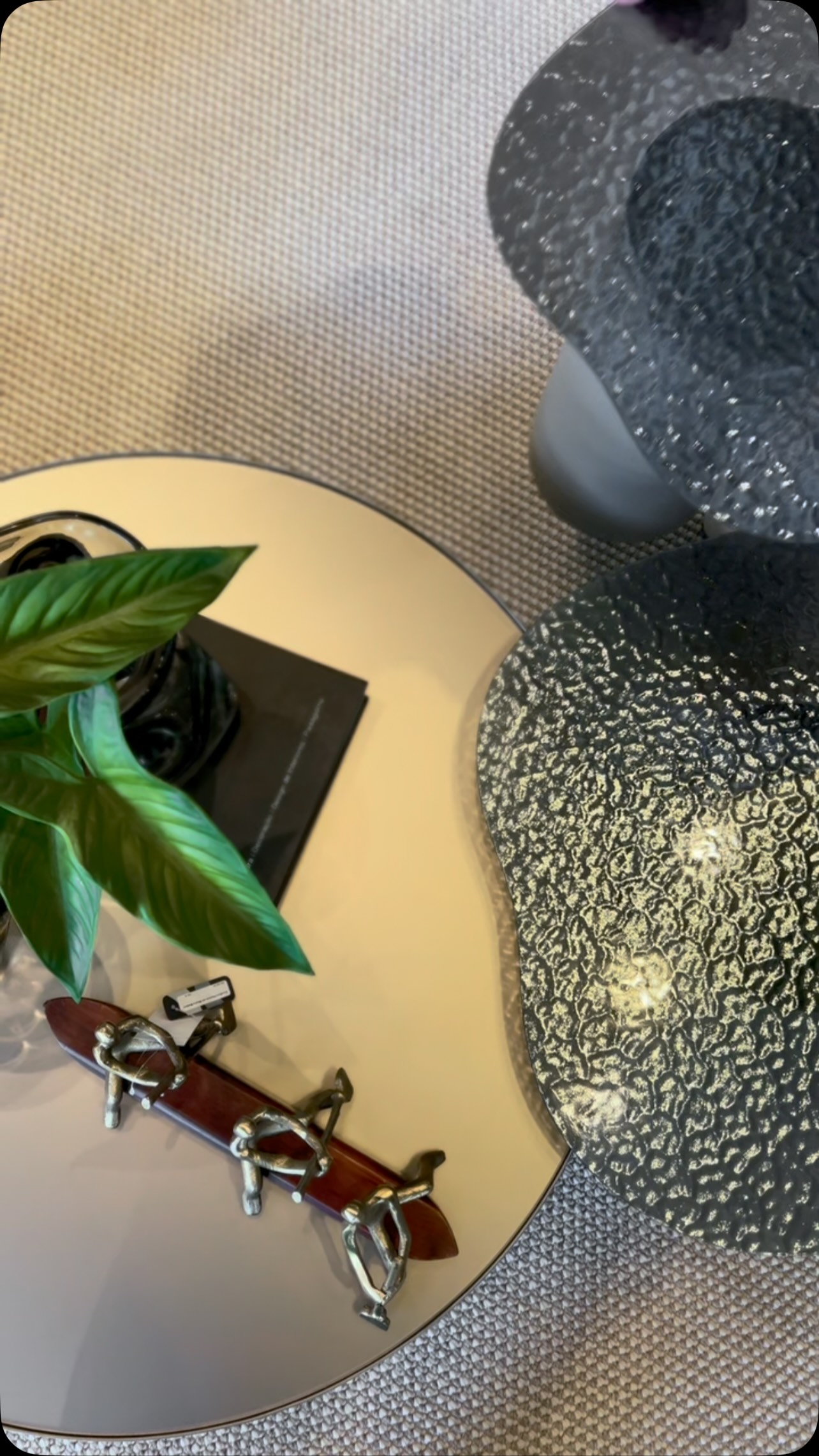 Como escolher a mesa de centro perfeita para sua sala