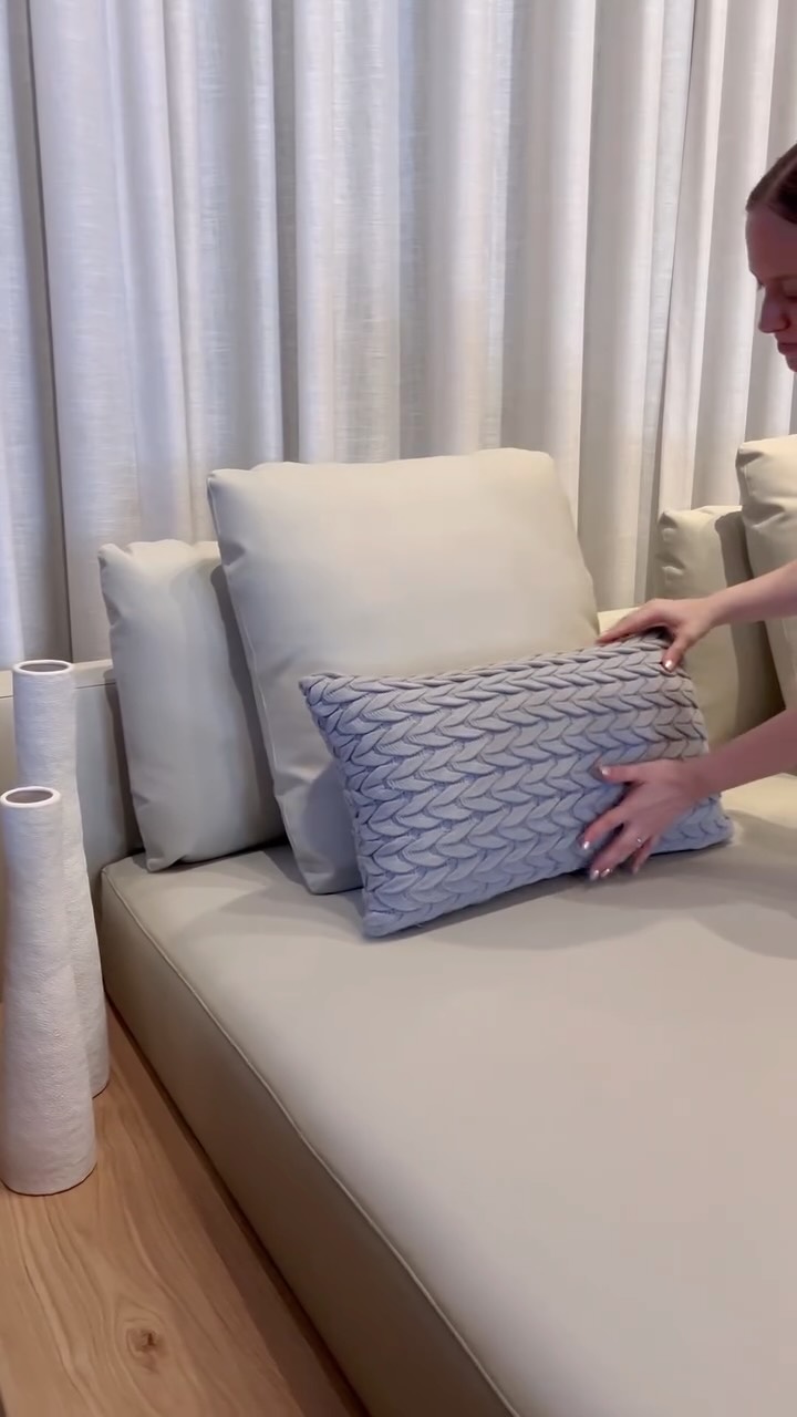 Como escolher mesa de centro sofisticada para sala de estar