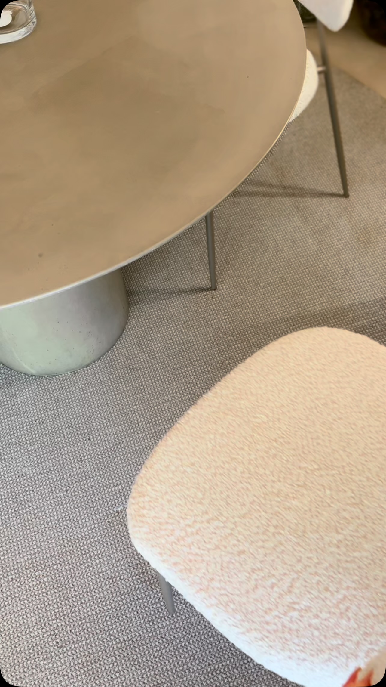 Como escolher poltronas decorativas para sala de estar