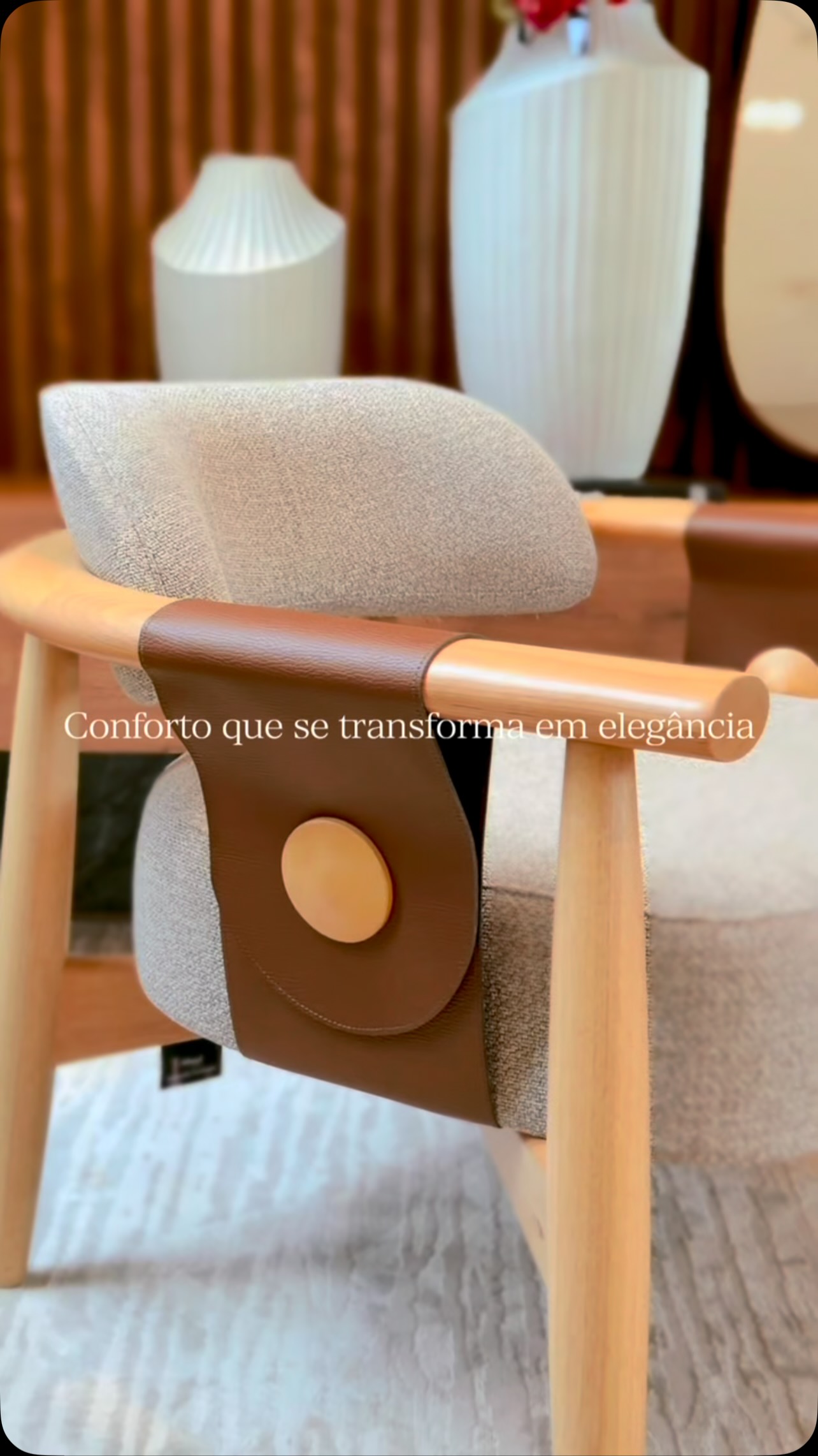 Como decorar uma cadeira de madeira para sala de estar