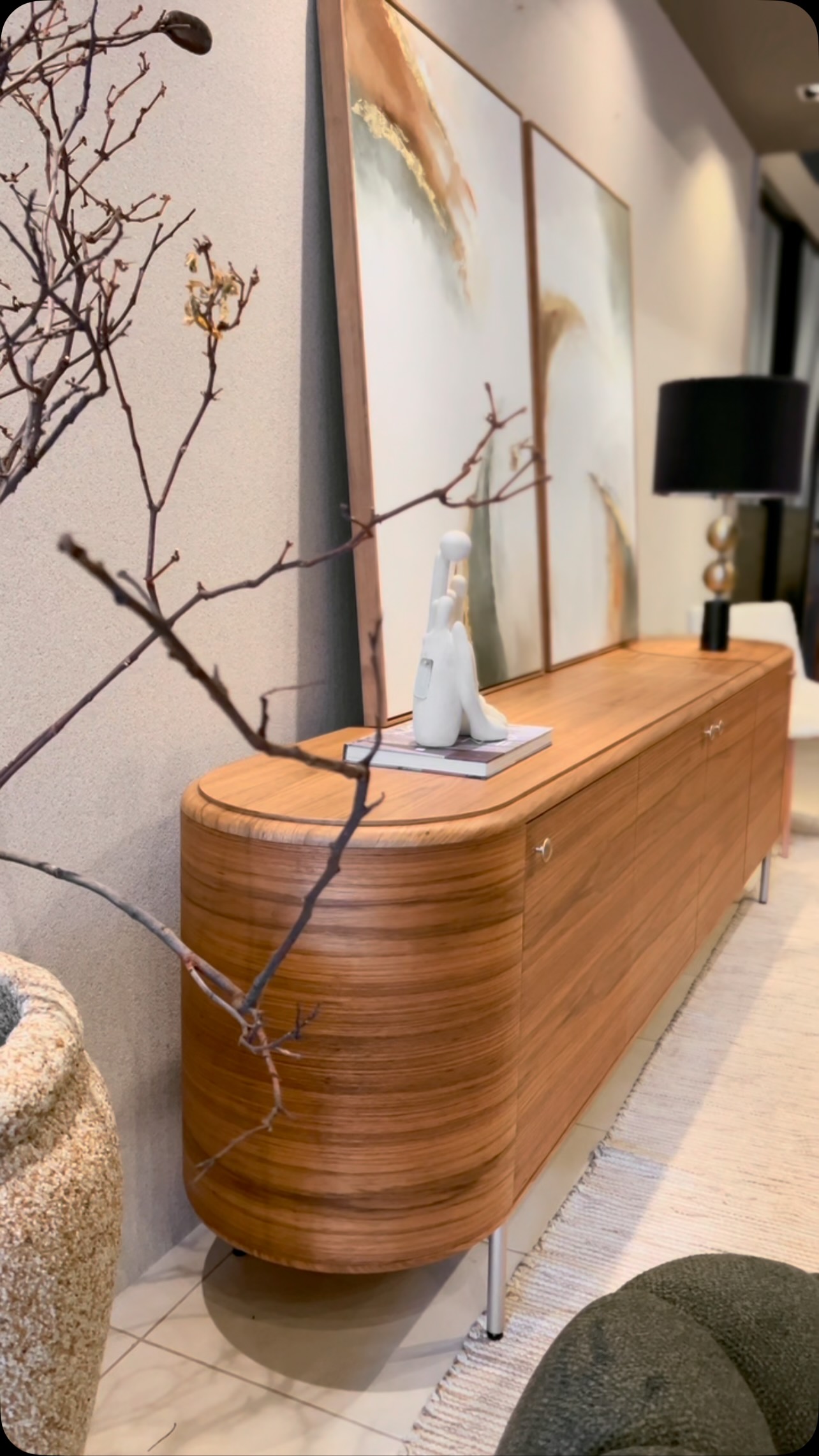 Como escolher buffet de madeira para sala elegante